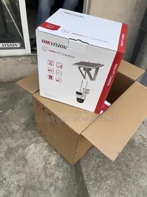 Hikvision 4mp Solar PTZ Camera