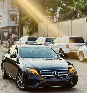 Mercedes-Benz E400 2018 Black