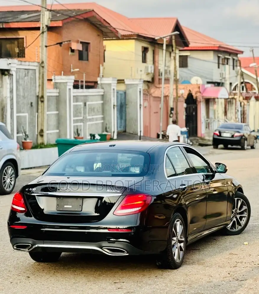Mercedes-Benz E400 2018 Black