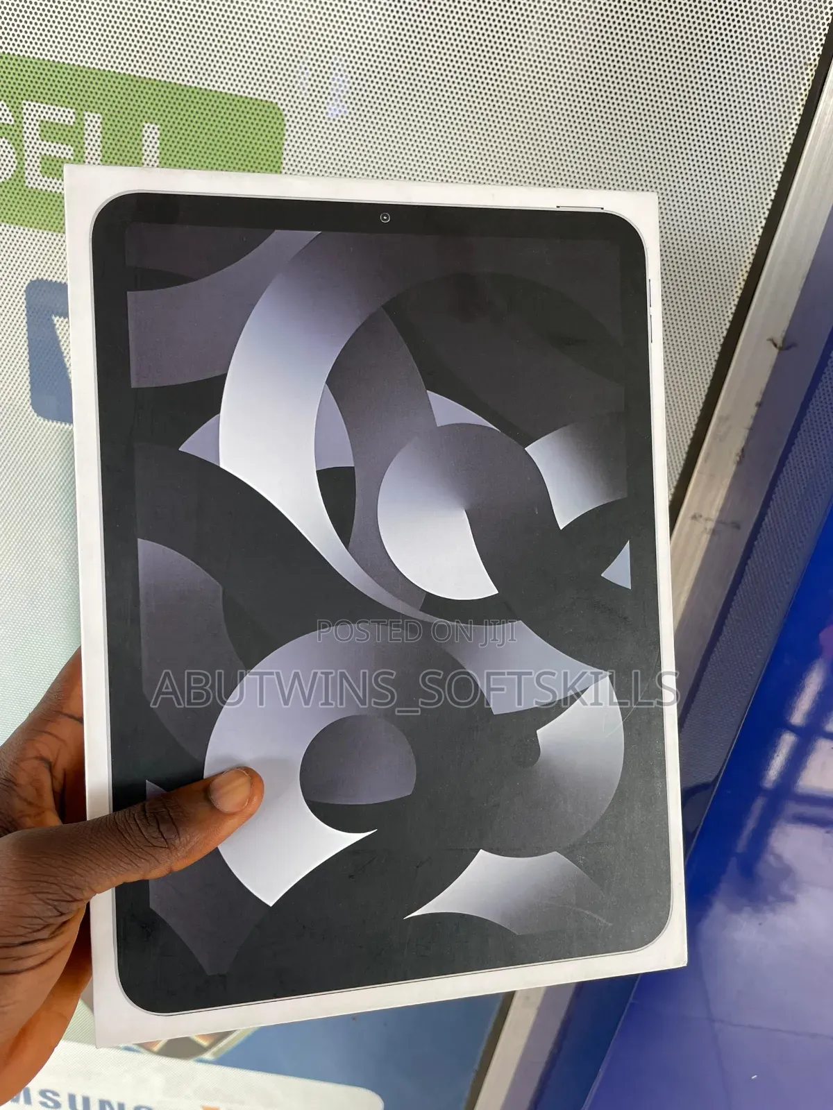 New Apple iPad Air 64 GB Gray
