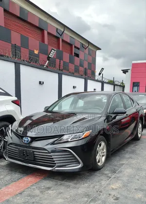 Toyota Camry LE 2021 Black