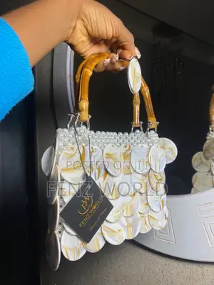 Shell Luxe