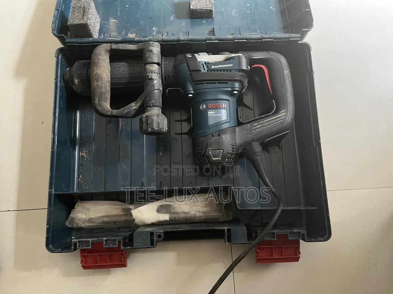 Bosch Jack Hammer Still in Brand New Condition Barely Used ....
