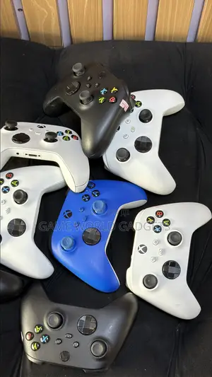 Xbox One Controllers