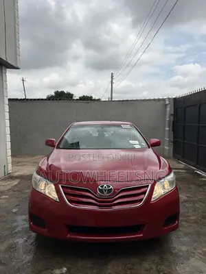 Toyota Camry LE 4dr Sedan (2.5L 4cyl 6AM) 2010 Red