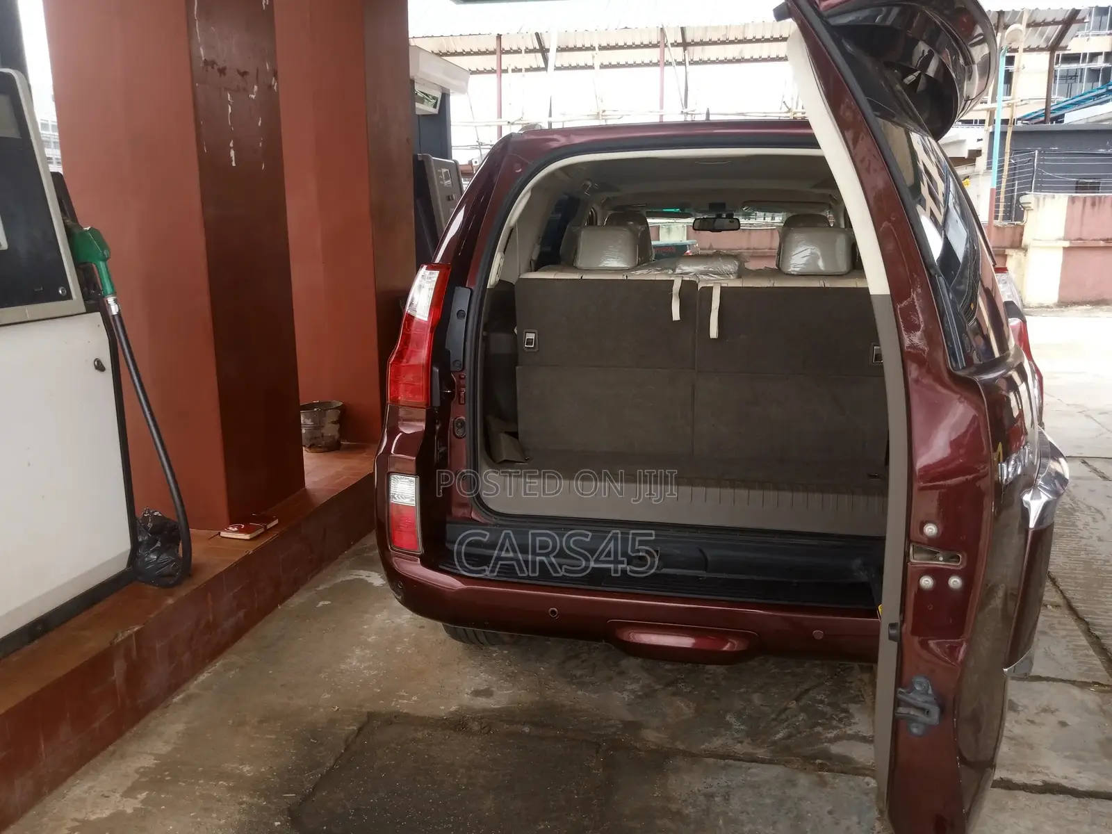 Lexus GX 2010 Red