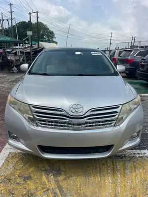 Toyota Venza V6 2010 Silver