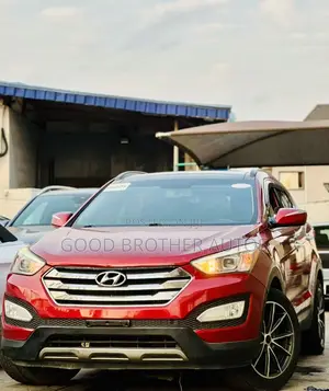 Hyundai Santa Fe 2013 Red