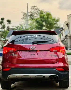 Hyundai Santa Fe 2013 Red