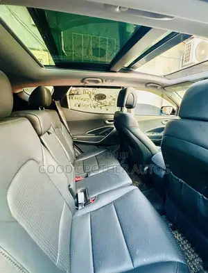Hyundai Santa Fe 2013 Red