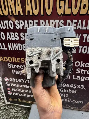 Toyota Highlander 2004–2007 ABS Brake Actuator & Module