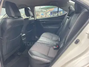 Toyota Corolla S 4dr Sedan (1.8L 4cyl CVT) 2016 White