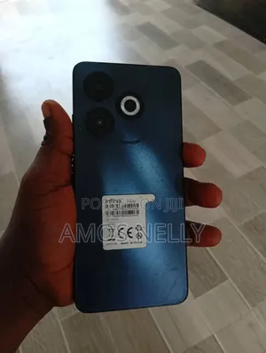 Infinix Smart 8 64 GB Black