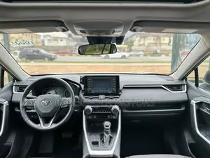Toyota RAV4 XLE AWD 2020 Gray