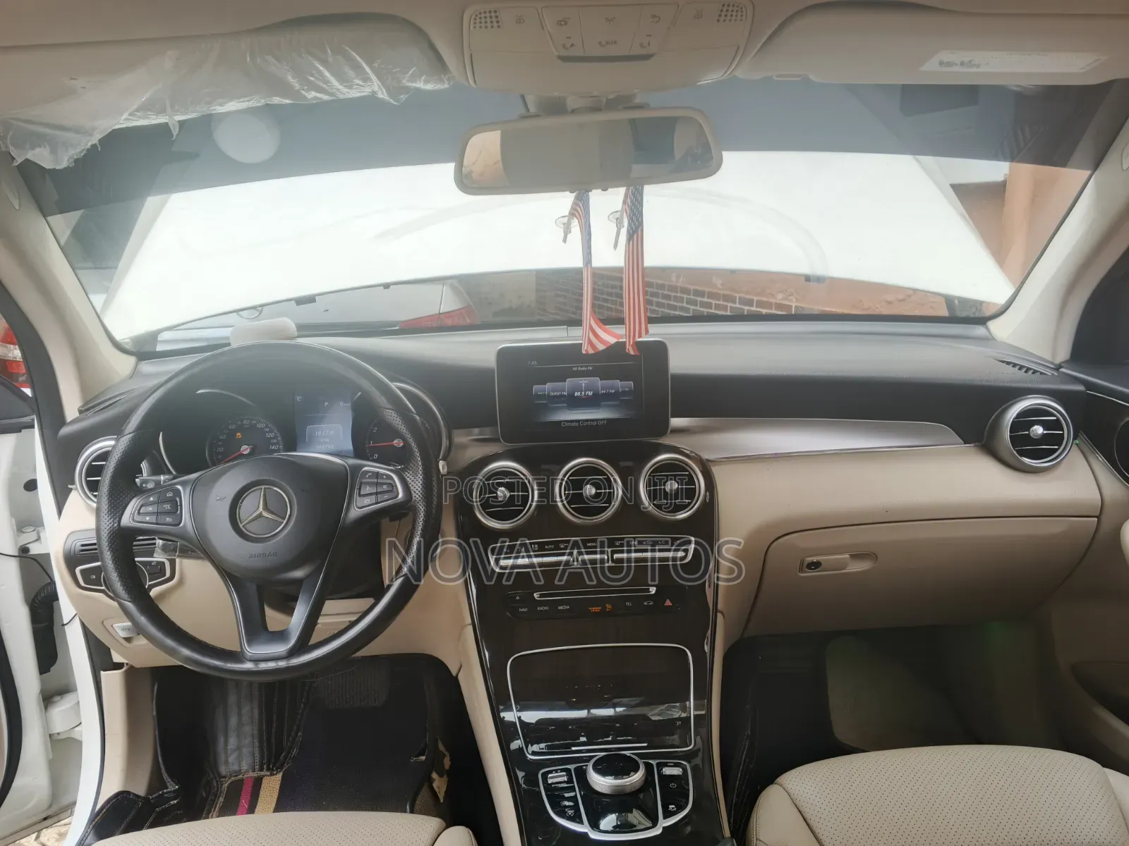 Mercedes-Benz GLC-Class 2017 White