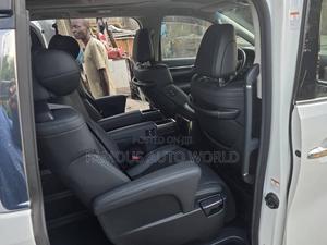 Toyota Alphard 3.5 Petrol AWD 2023 White