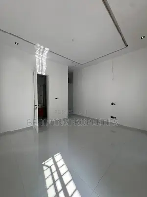 5bdrm Duplex in Lekki for sale