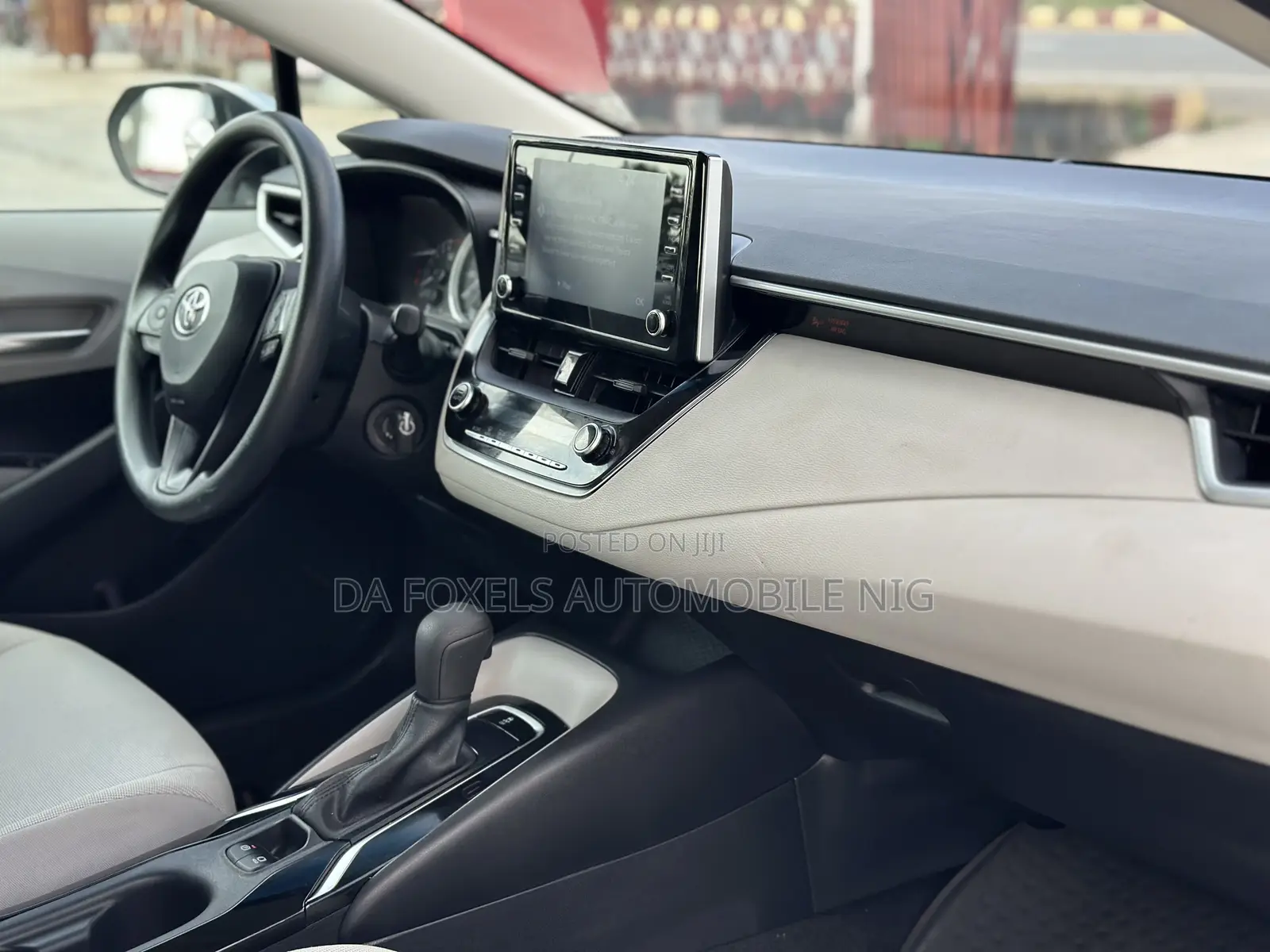 Toyota Corolla L 2020 Silver