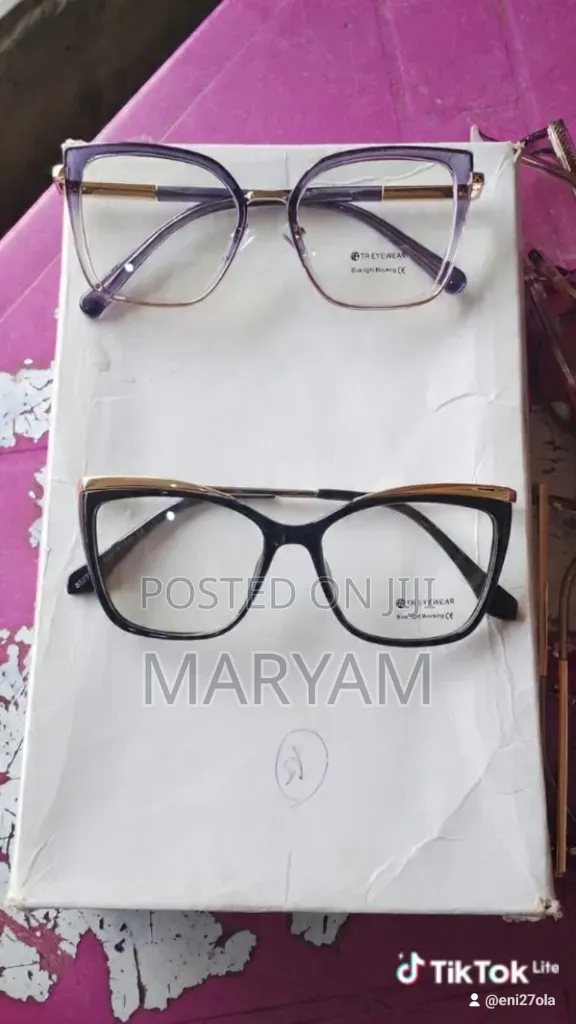 Glasses Accessories