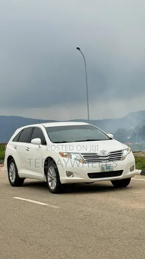 Toyota Venza LE 2012 White