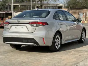 Toyota Corolla L 2020 Silver