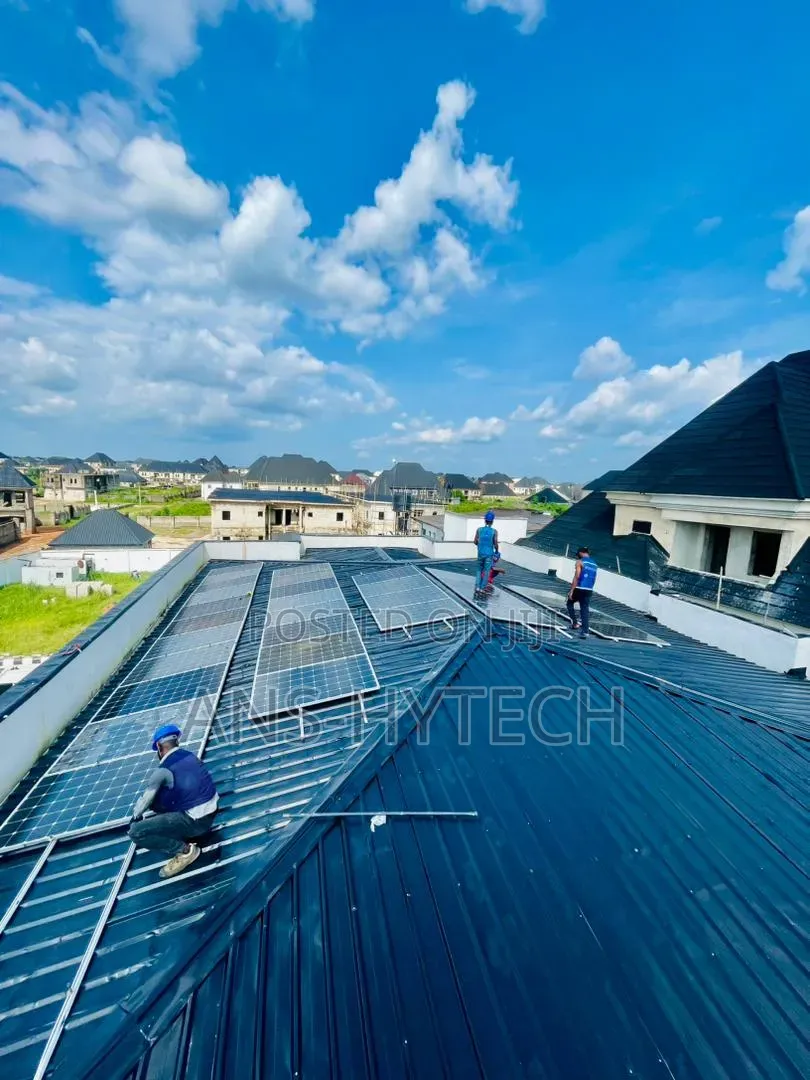 Professional Solar Installer