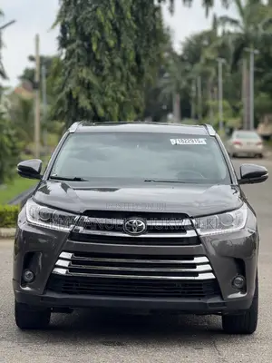 Toyota Highlander Limited 4dr SUV AWD (3.5L 6cyl 6A) 2014 Brown