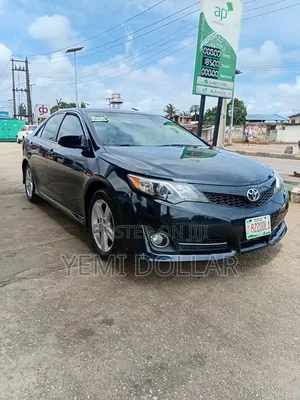Toyota Camry SE Sport 4dr Sedan (2.5L 4cyl 6A) 2014 Green