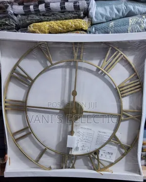 Elegant Vintage-Style Decorative Round Wall Clocks