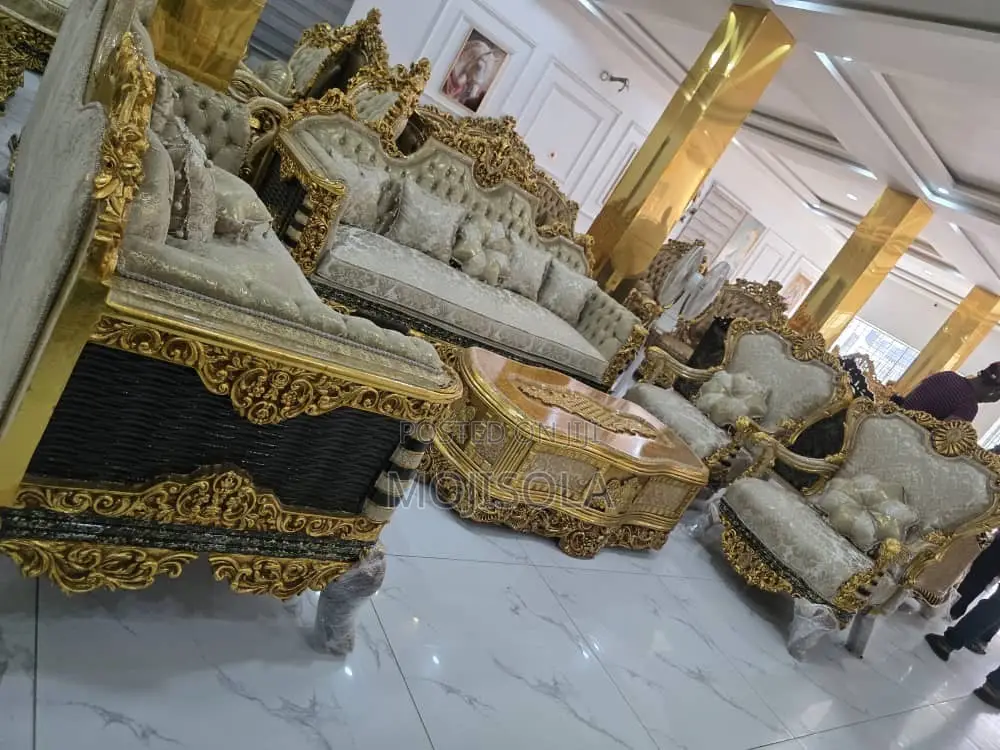 Simple Royal