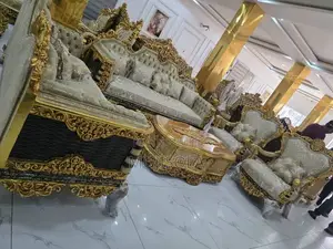 Simple Royal