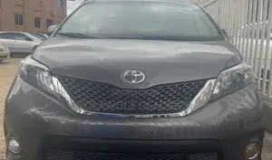Toyota Sienna 2012 Brown