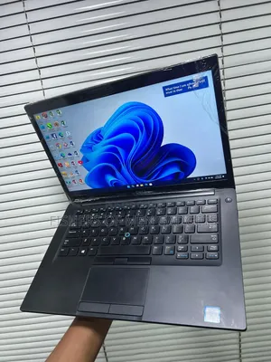 Laptop Dell Latitude 7400 8GB Intel Core i5 SSD 256GB