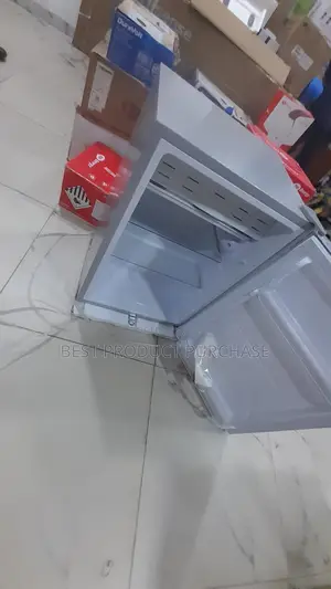 Glamstar GFR-90S-E Refrigerator – Convenient Storage