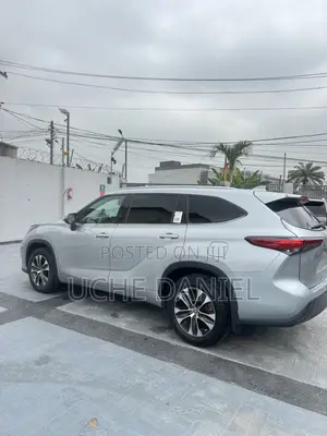 Toyota Highlander XLE AWD 2020 Silver