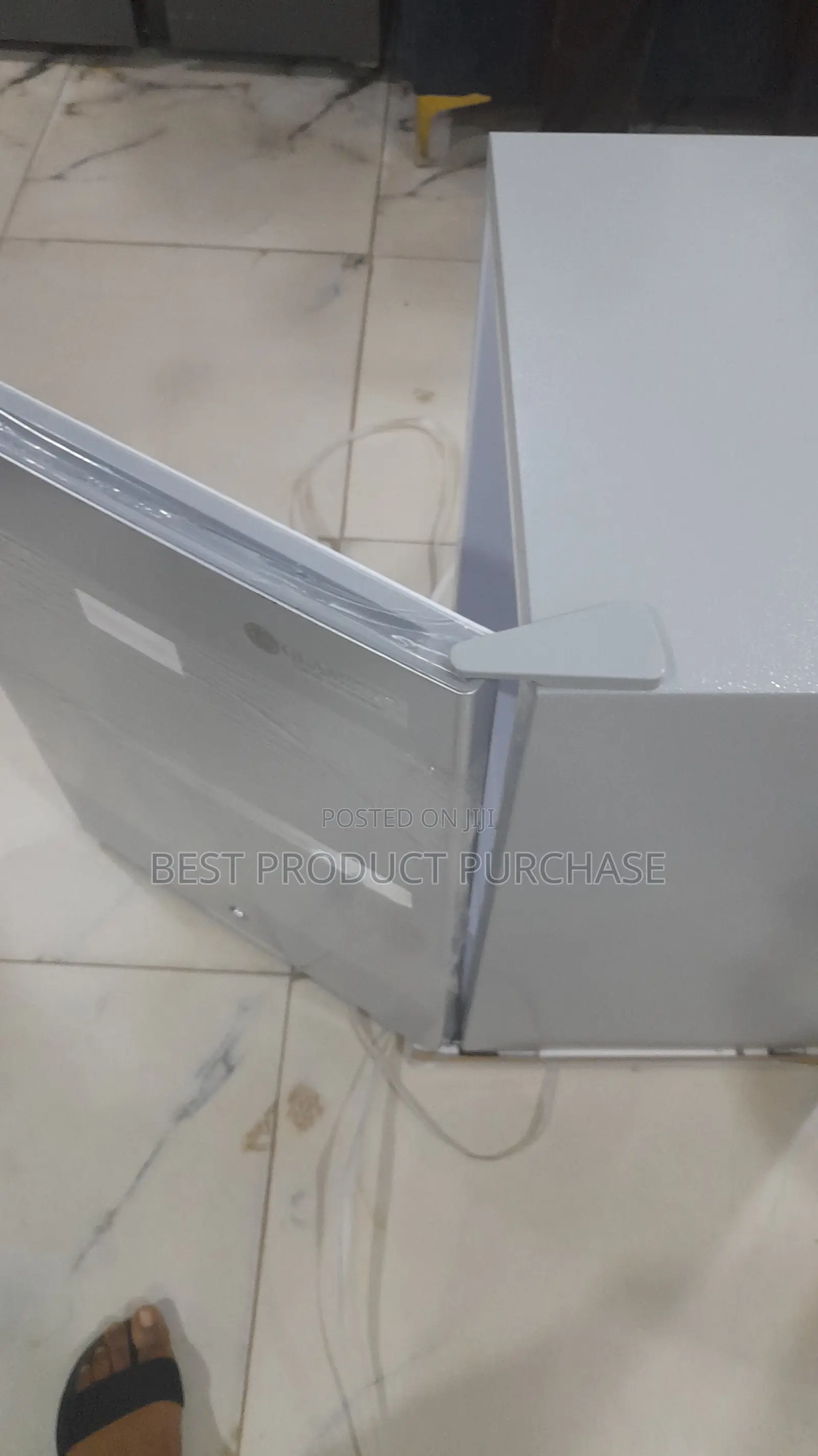 New Original GFR-90S-E Refrigerator by Glamstar