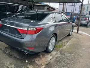 Lexus ES 2015 Gray