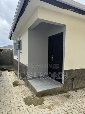 4bdrm Duplex in Mareng, Gwarinpa for rent