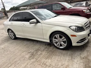 Mercedes-Benz C300 Luxury 4Matic Sedan AWD (3.0L 6cyl 7A) 2012 White