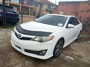 Toyota Camry 2014 White