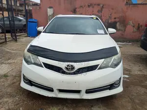 Toyota Camry 2014 White