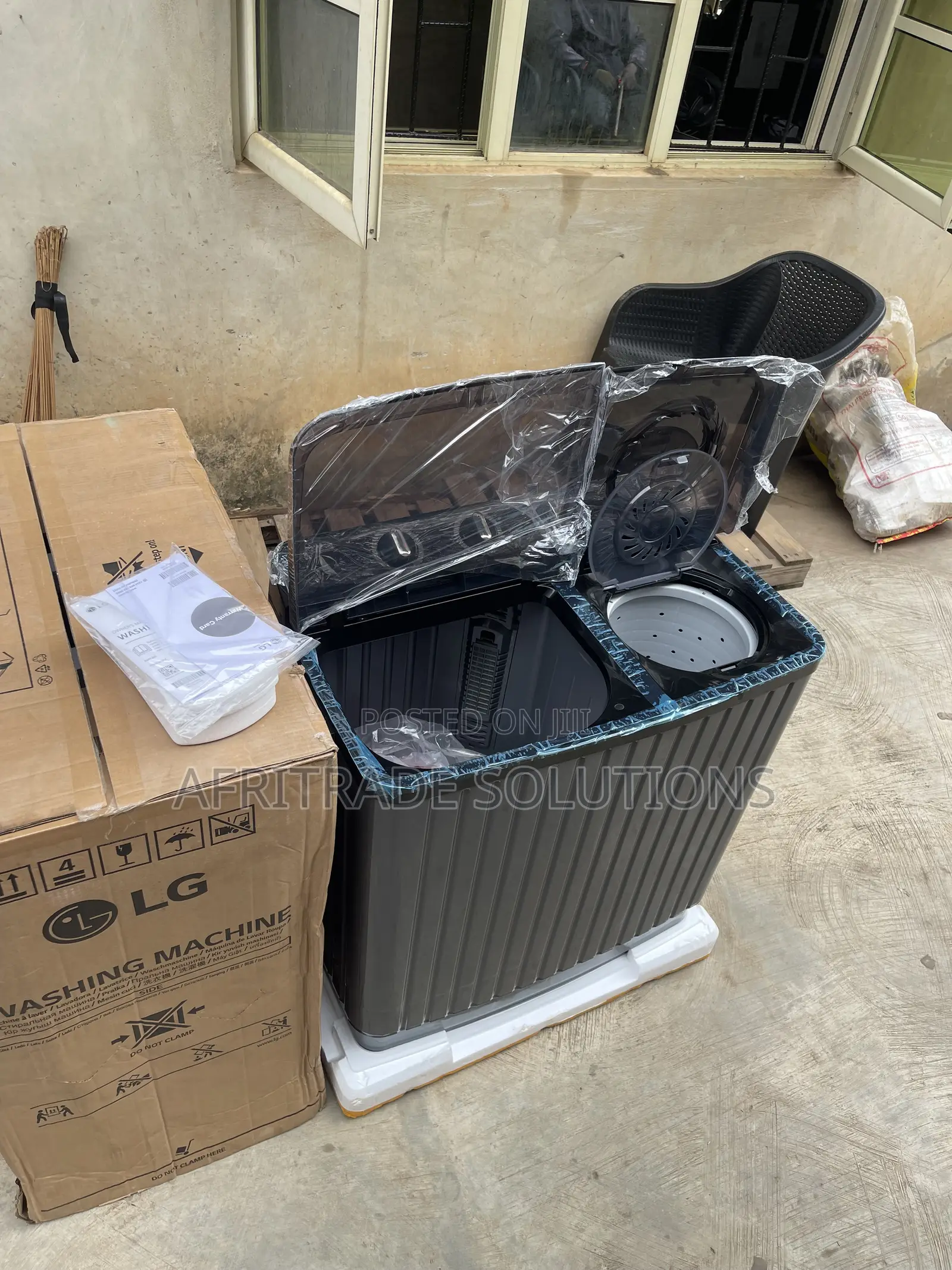 LG 8kg Manual Washer for Effortless Laundry