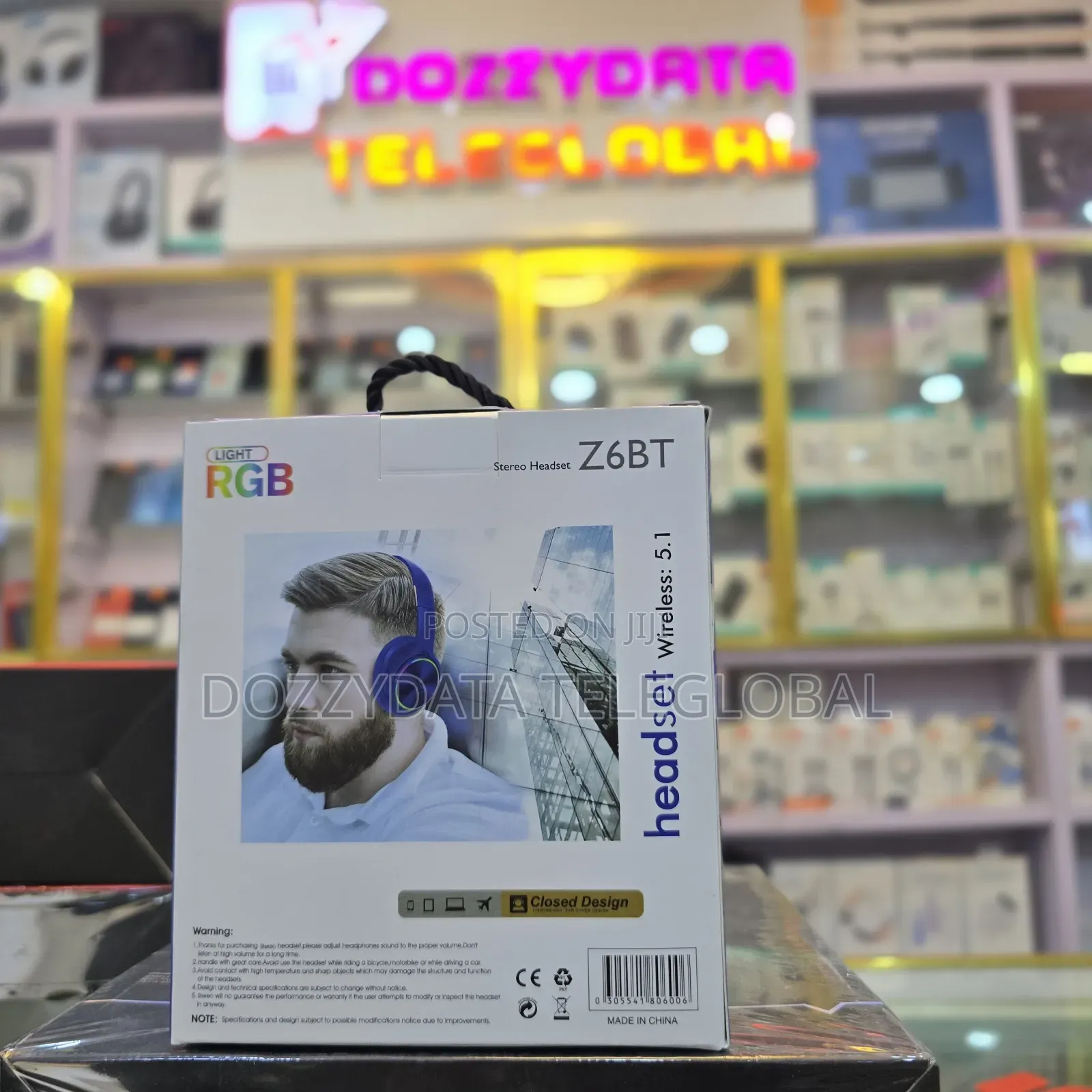 Z6BT Wireless Bluetooth Headset Featuring RGB Lighting