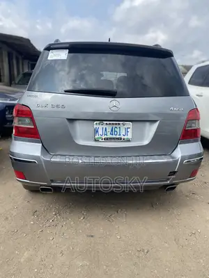 Mercedes-Benz GLK-Class 350 4MATIC 2011 Silver