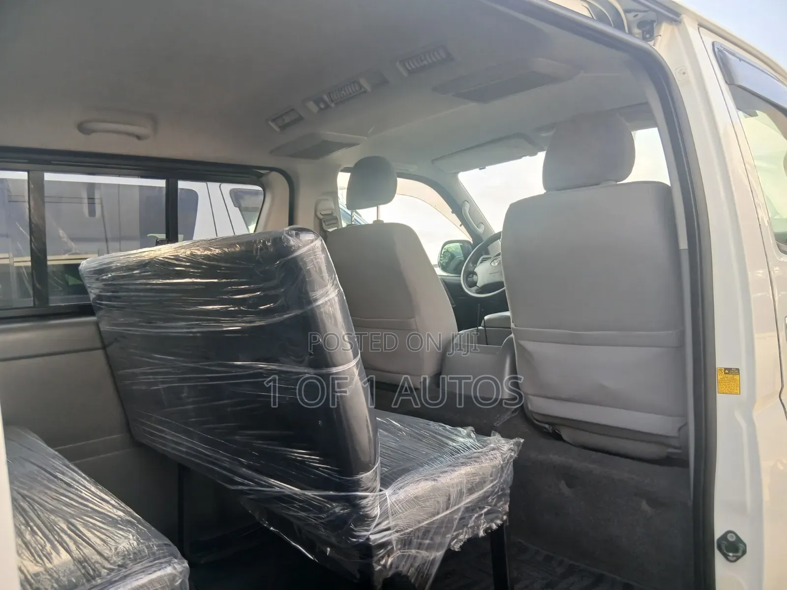 Toyota HiAce 2012 White