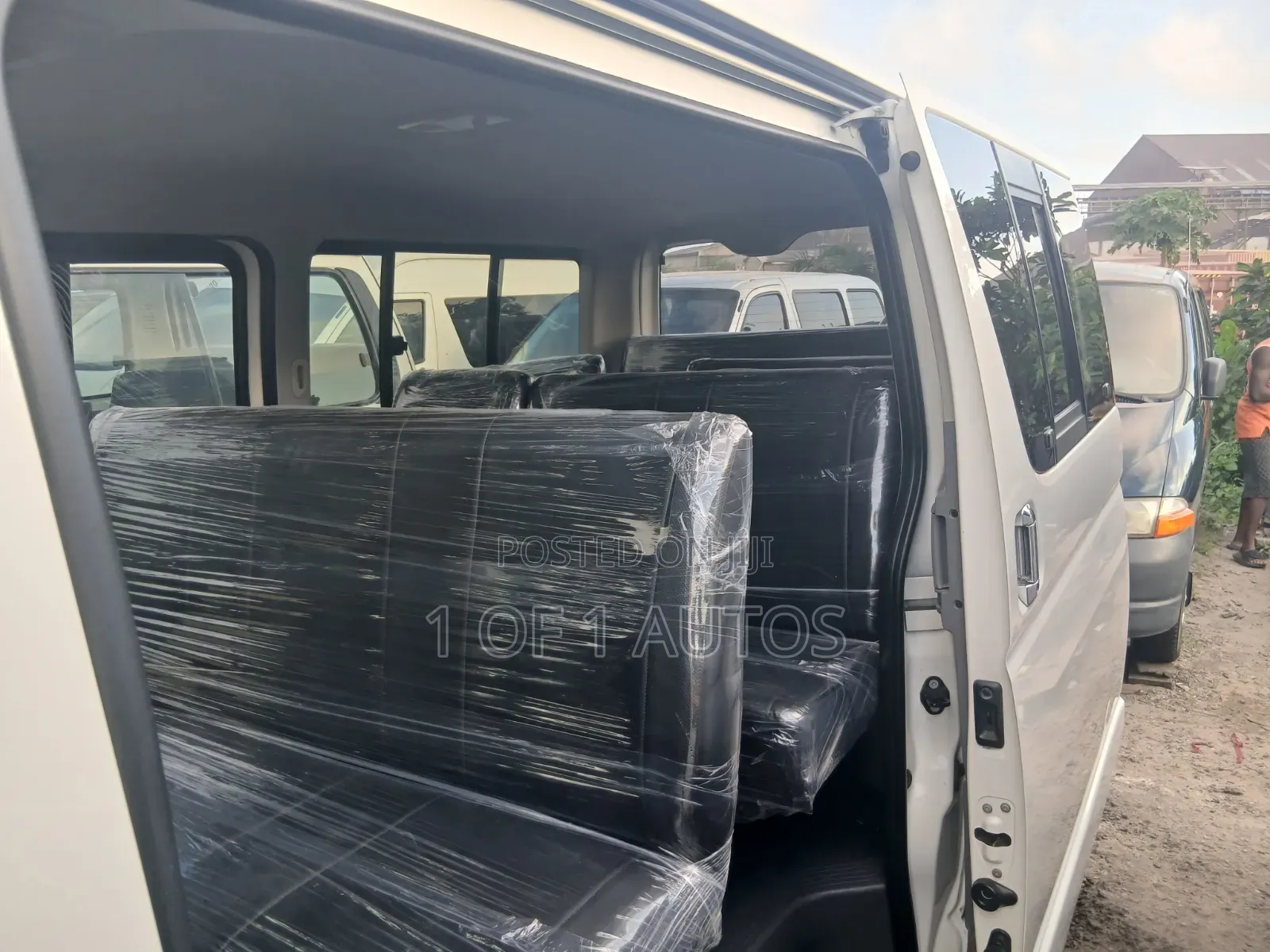 Toyota HiAce 2012 White