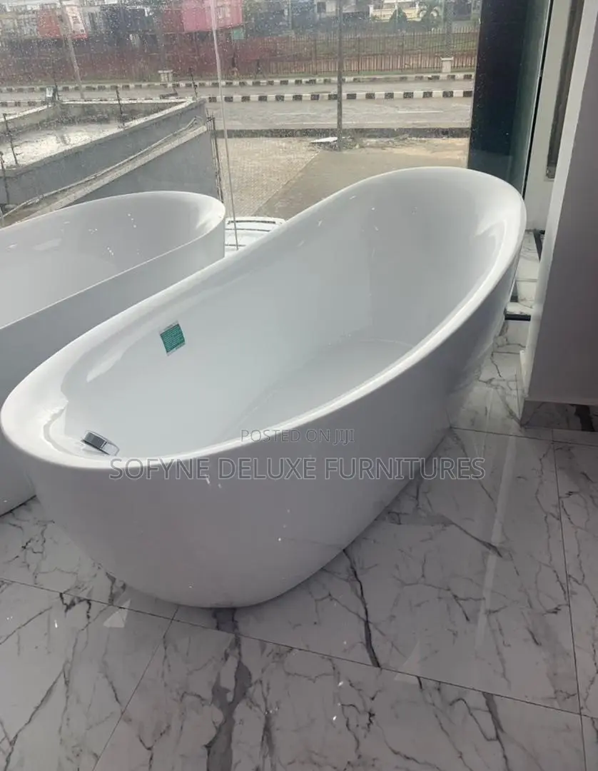 Quality Modern Bathtub