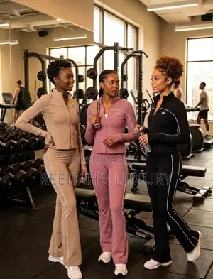 Sleek Contrast Active Wear