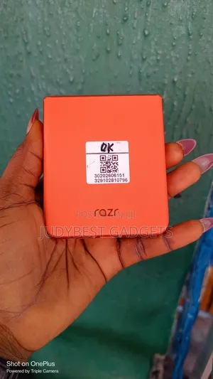 Motorola Razr 2024 256 GB Orange