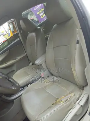 Toyota Corolla 2009 Gold